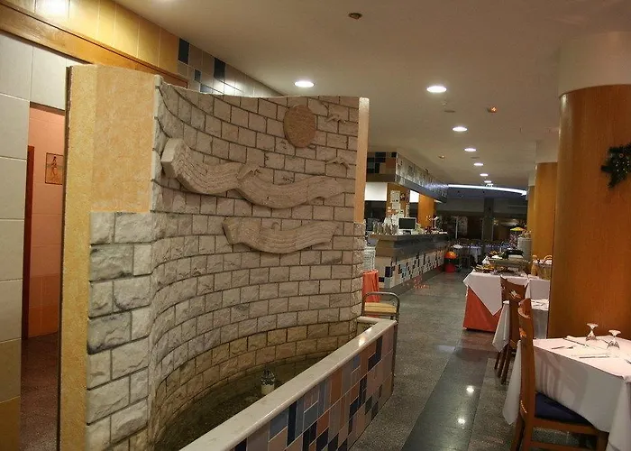 Teimoso Отель Фигейра-да-Фош