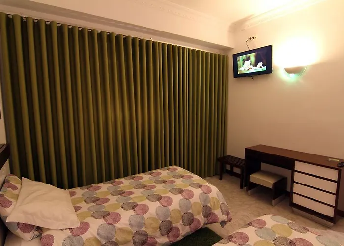 Teimoso Отель Фигейра-да-Фош